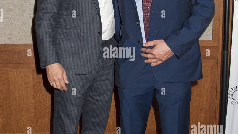 客厅墙面材质搭配，环保与美观双重考量